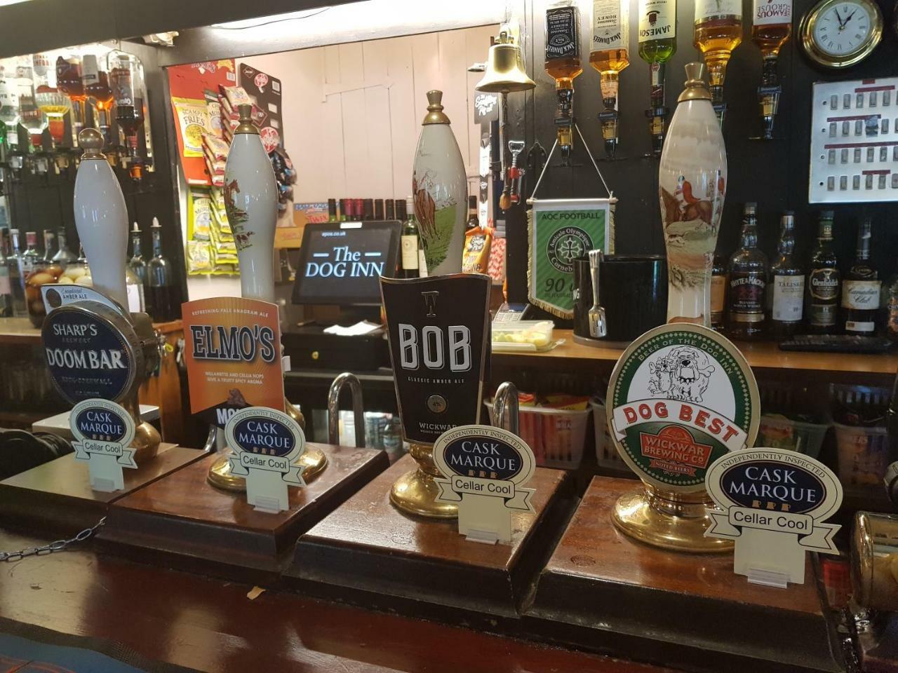 The Dog Inn Old Sodbury 外观 照片